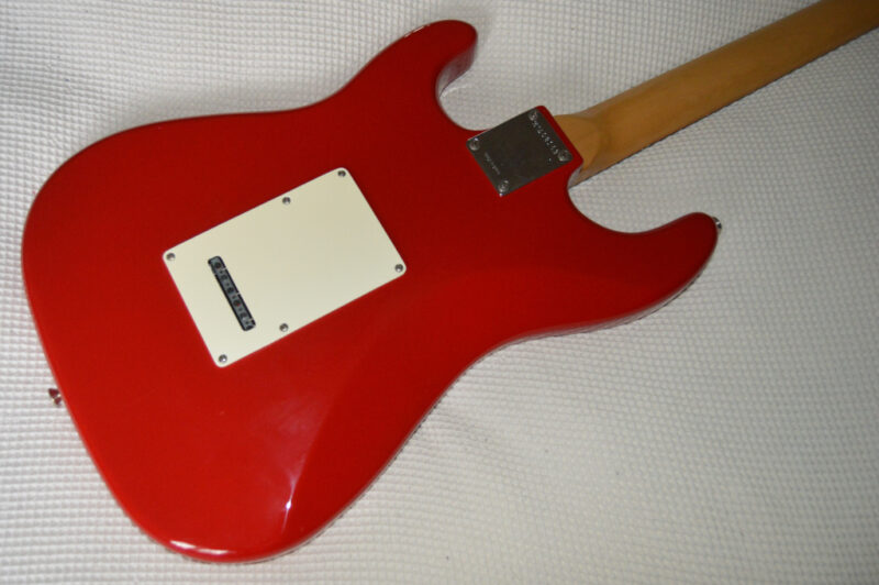 Red 1995 Squier Strat - Image 6