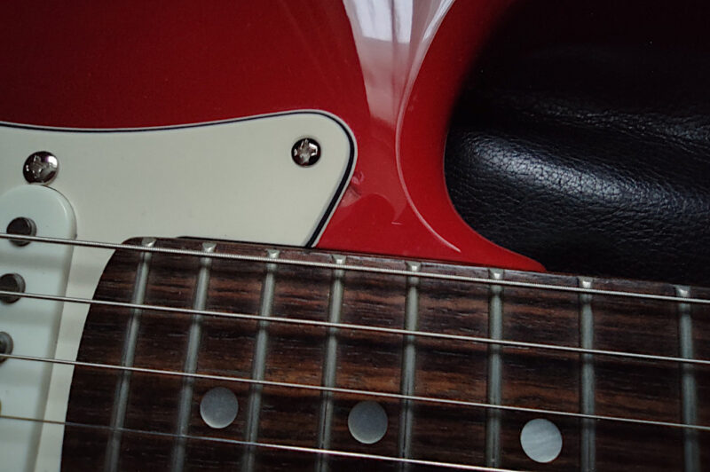 Red 1995 Squier Strat - Image 8