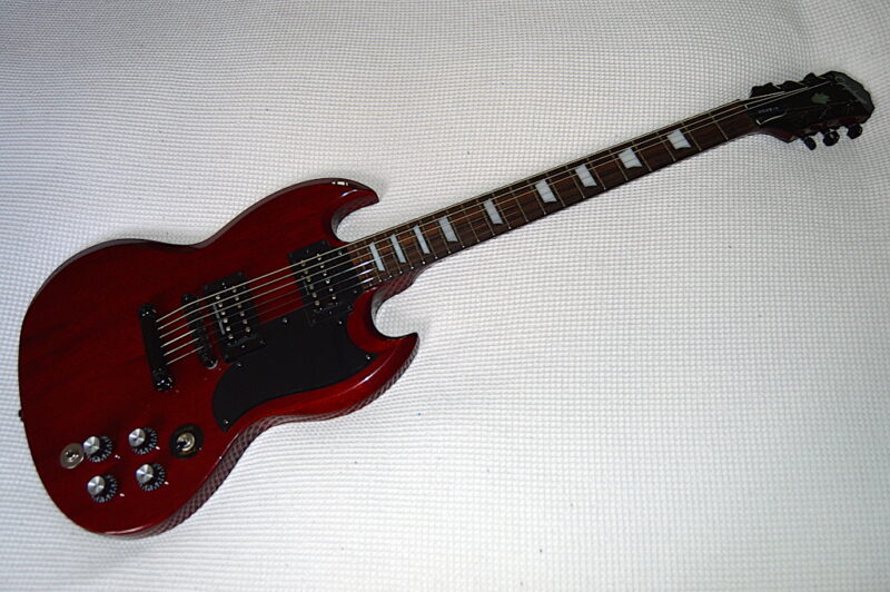 Epiphone G400 Pro SG with Seymour Duncan pickups